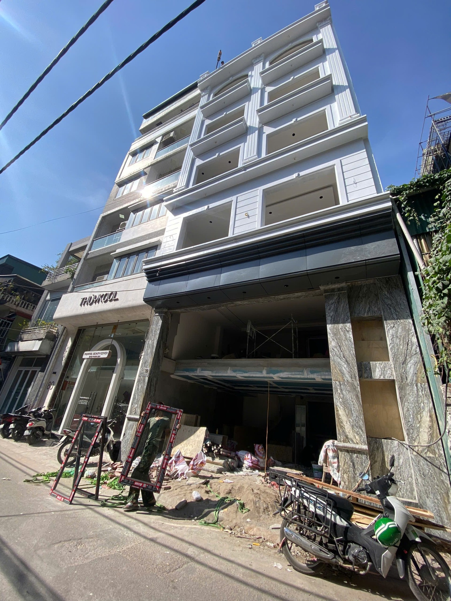 BÁN TÒA NHÀ MẶT NGÕ Ô TÔ TRÁNH ĐƯỜNG TRƯƠNG ĐỊNH. 70M2 - 7 TẦNG. THANG MÁY.