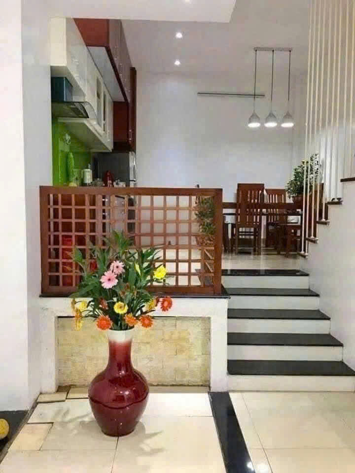 Cho thuê nhà Phố Trương Định, 39m2, 4 tầng, 3 ngủ, 12 Triệu