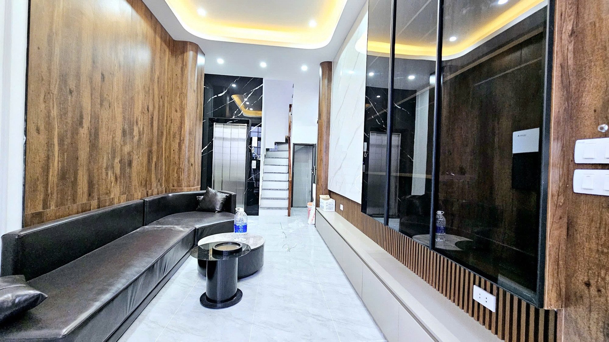 💥Nhỉnh 9 tỷ có nhà mới koong - Lô góc - 6 tầng thang máy - Full nội thất nhập khẩu💥