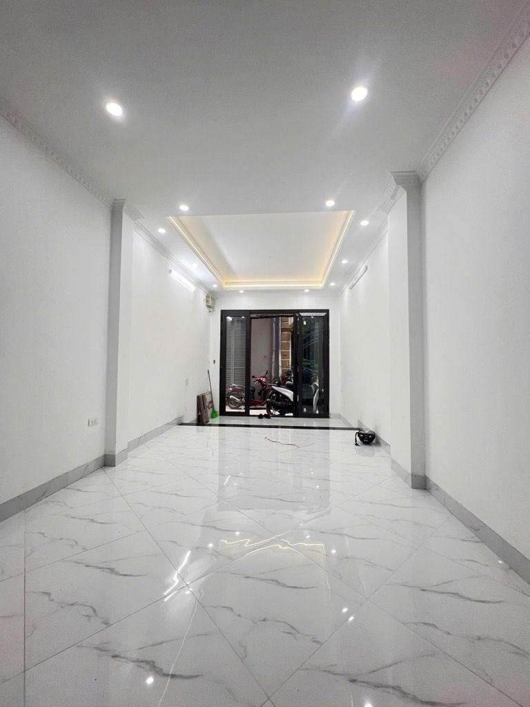 NHÀ TRƯƠNG ĐỊNH, 6 TẦNG THANG MÁY CHỈ HƠN 7 TỶ