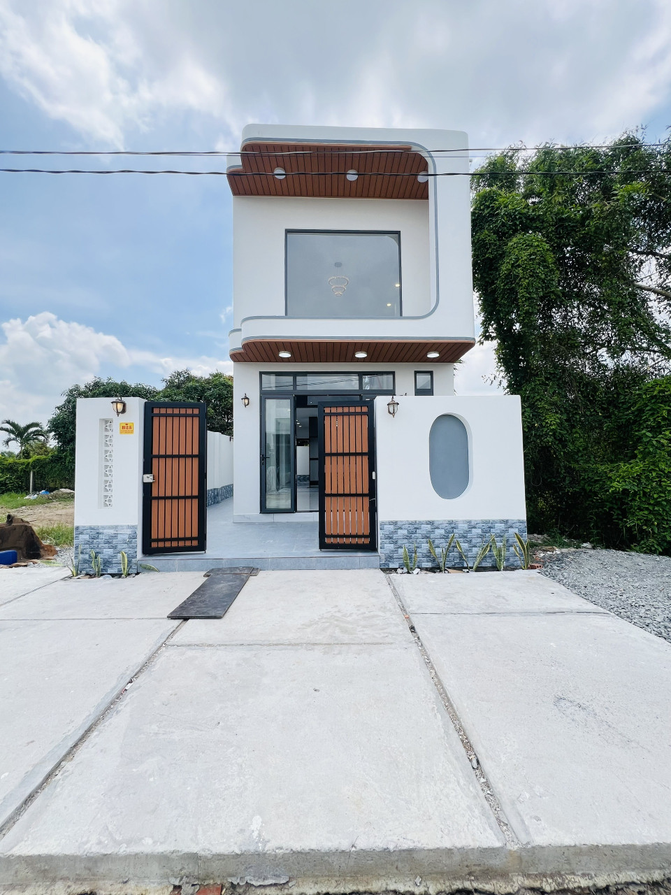 NHÀ MỚI 2PN - NHÀ ĐẸP GIA CHỦ CẦN TÌM CHỦ MỚI HỢP DUYÊN !