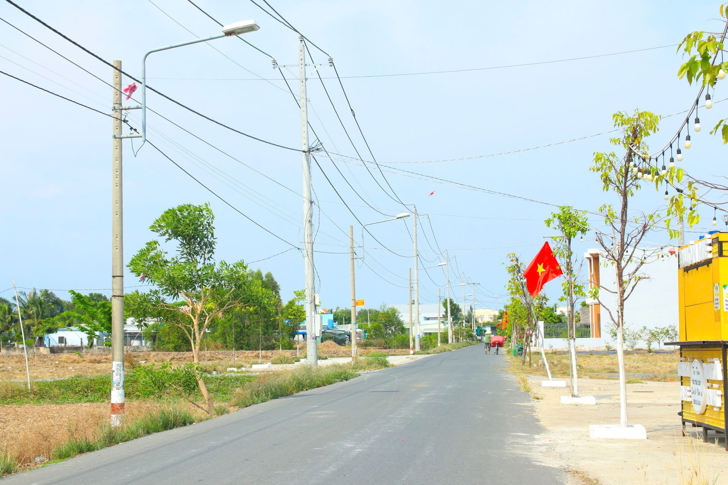 BÁN ĐẤT NỀN MẶT TIỀN TRƯƠNG ĐỊNH, TRUNG TÂM CẦN ĐƯỚC, LONG AN,