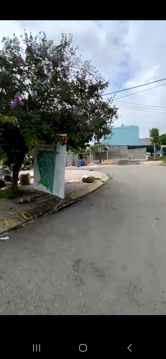 Bán lô góc 2mt kd .đường trường lưu. P long Trường giá ngộp