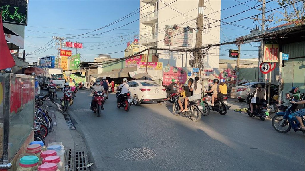 Cần Bán 16.500m2 Đất MT Đường Trường Lưu - Long Trường Q9  Giá Chỉ 165 Tỷ