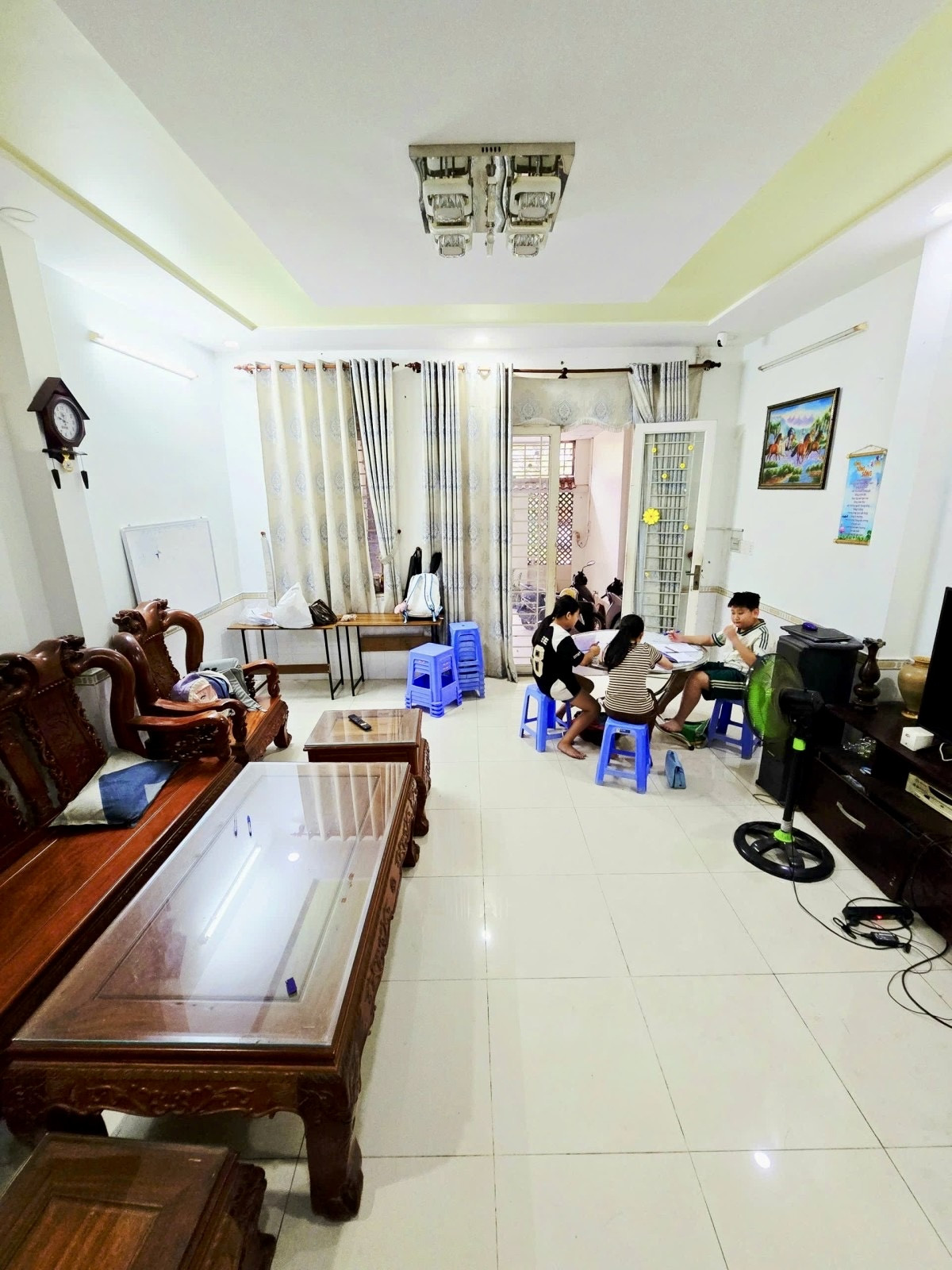 🚗 BÁN NHÀ 3 TẦNG - 94M2( 5.2*18), HOÀN CÔNG - 3PN, 3WC, KHÔNG QH -  NHÀ HẺM XE HƠI - NGAY CHỢ, UBND P. LONG TRƯỜNG, THỦ ĐỨC. (A)