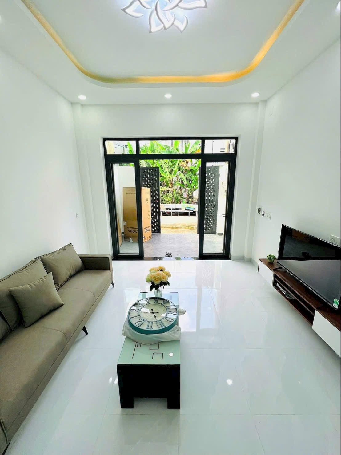 Bán nhà hẻm 47 Trường Lưu, bán nhà 1T2L mới xây gần chợ Long Trường