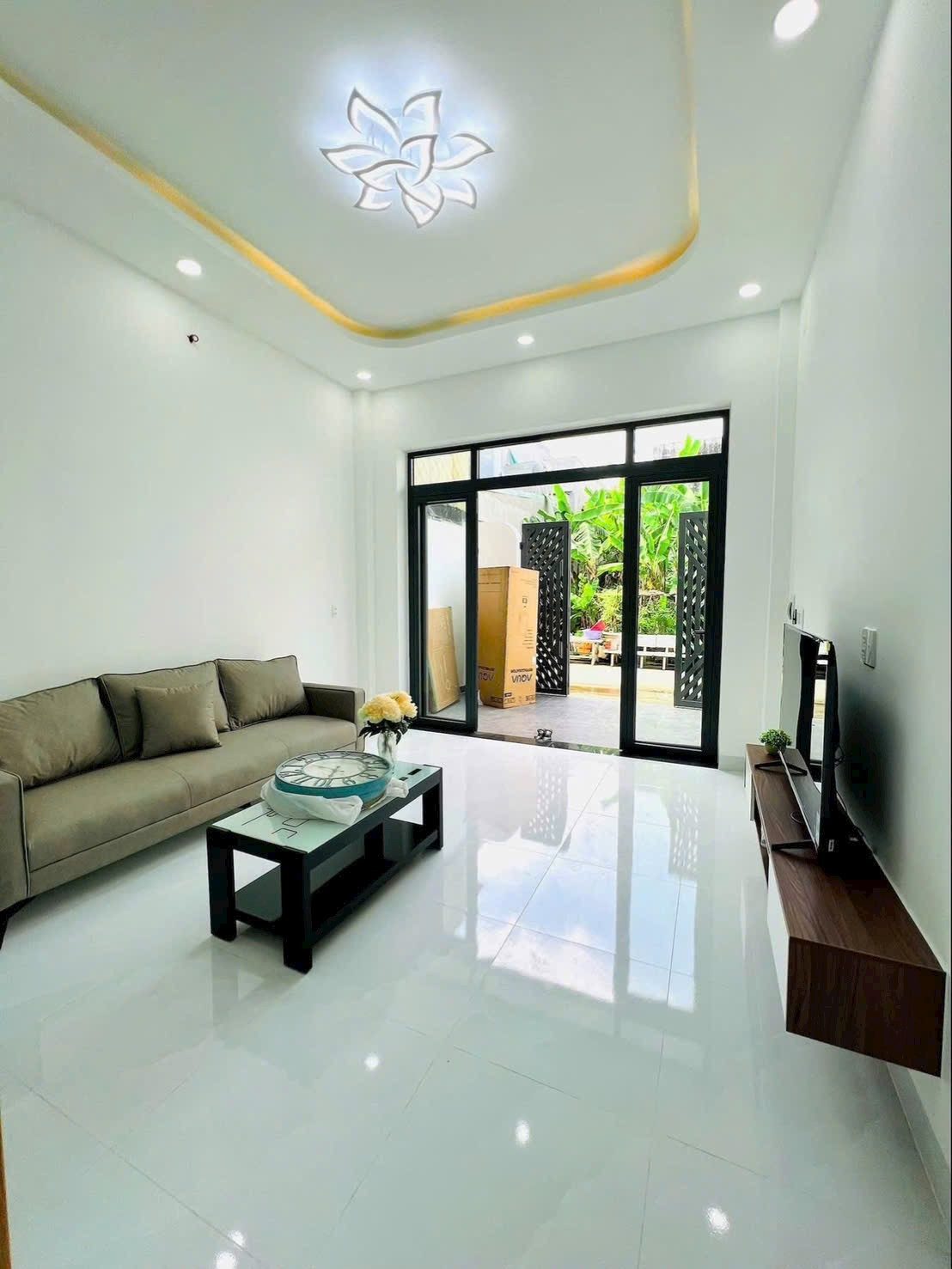 Bán nhà hẻm 47 Trường Lưu, bán nhà 1T2L mới xây gần chợ Long Trường