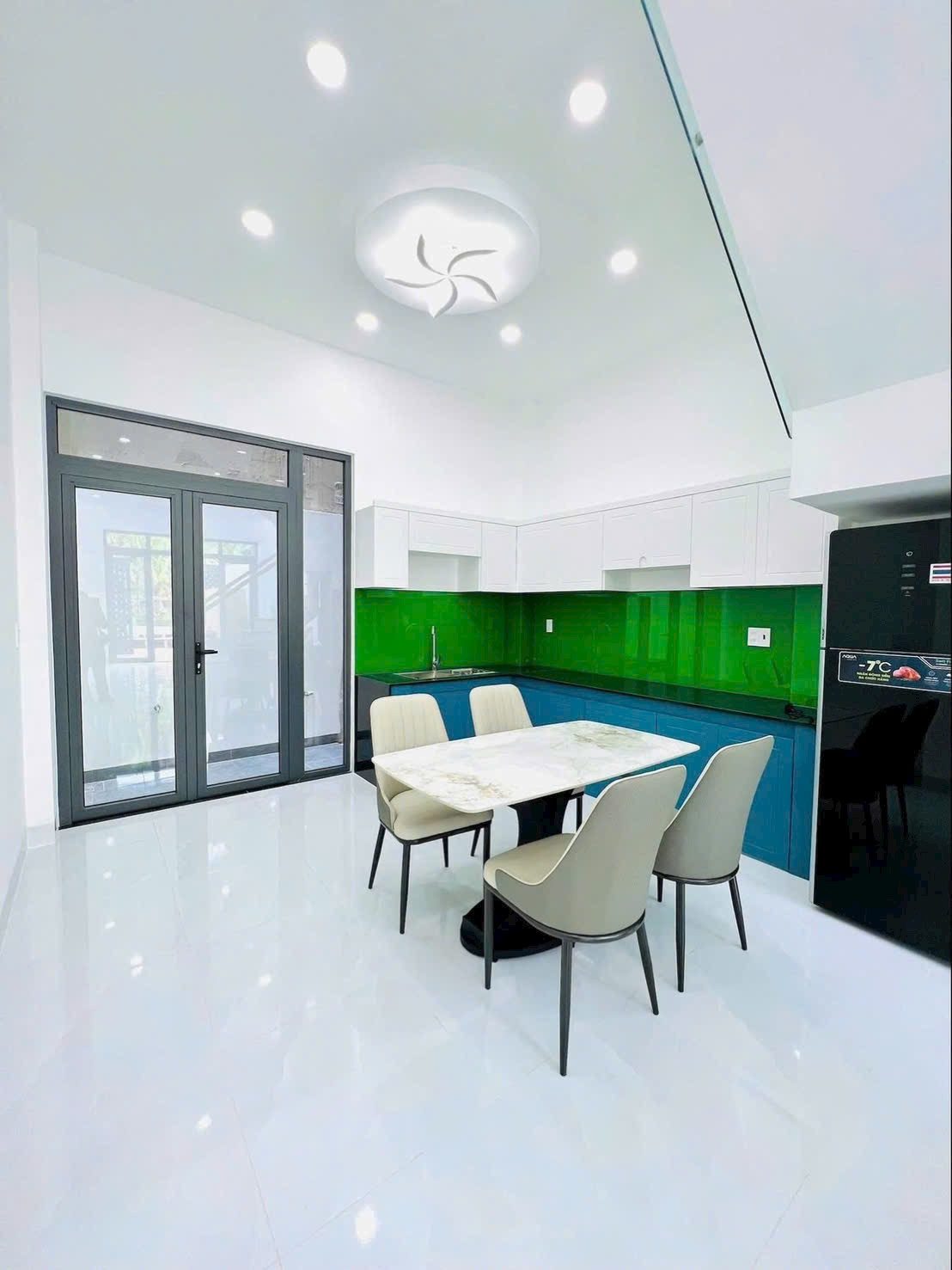Bán nhà hẻm 47 Trường Lưu, bán nhà 1T2L mới xây gần chợ Long Trường