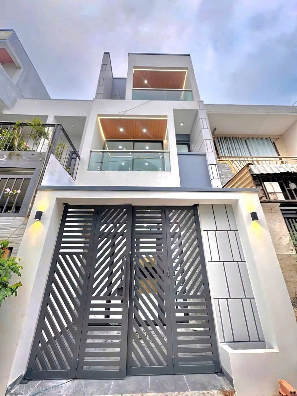 Nhà Hẻm 47 Trường Lưu, nhà gần chợ Long Trường