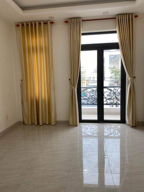 Bán gấp nhà Trường Lưu, Quận 9, 58m2, Giá 3tỷ8,1trệt 2 lầu, 4PN,5WC,
