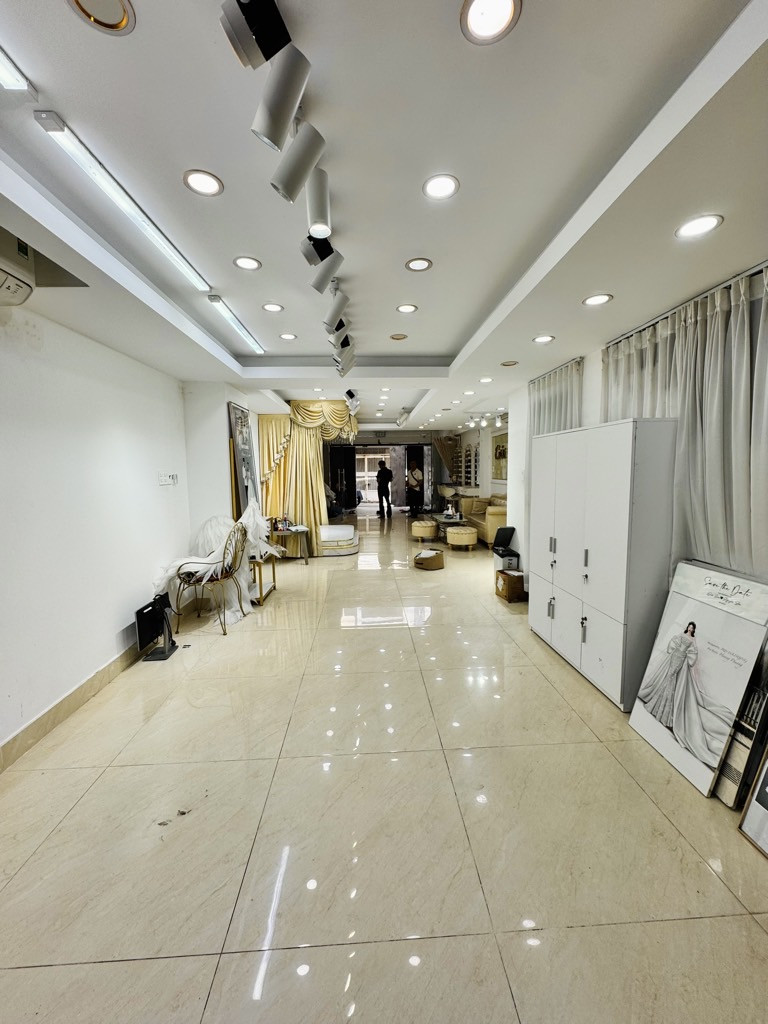 Bán nhà phú sổ hồng riêng, hẽm xe hơi, gấp bán