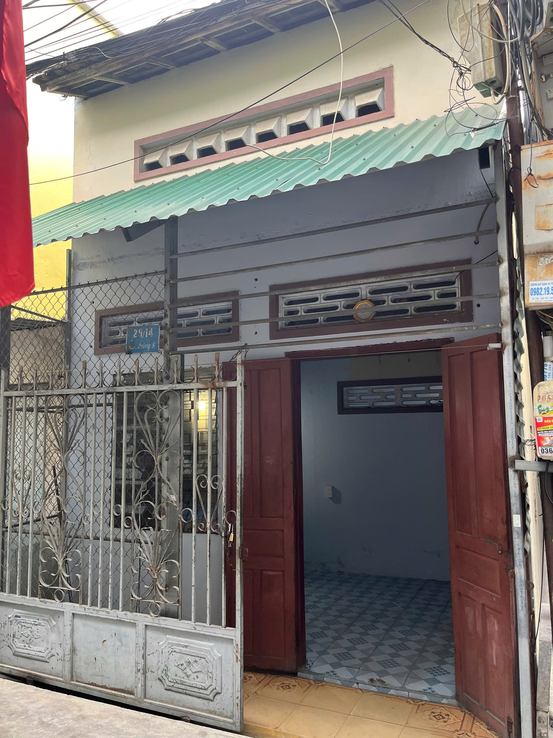 BÁN LÔ GÓC TẶNG NHÀ CẤP 4 HẺM PHƯỚC LONG THÔNG RA CHỢ BÌNH TÂN GIÁ 2.668 TỶ
vị trí cách chợ bình Tân chỉ 100m , cách bệnh viện tâm trí 200m ...thông tất cả các đường ...gần trường các cấp ..tiện ích xung quanh đầy đủ
 Dt: 38m ngang 4.5m
Hướng đông Bắc 