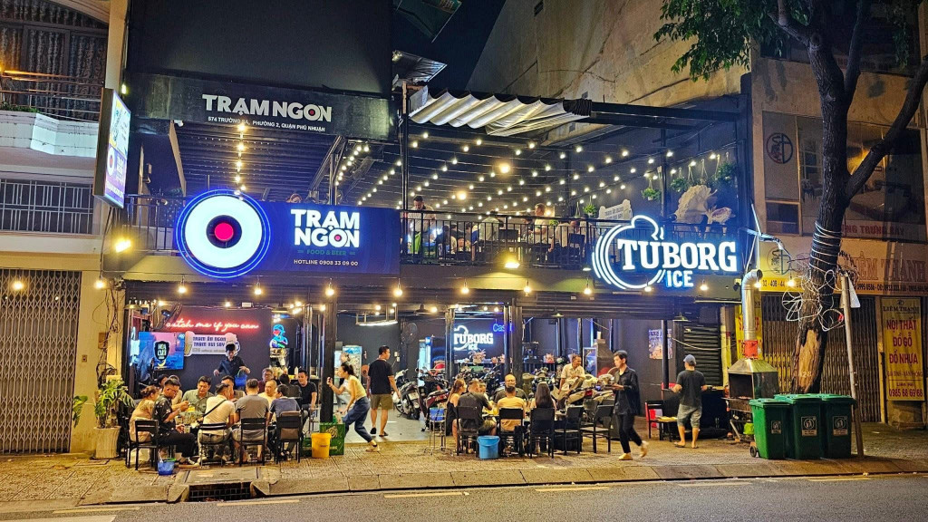Sang nhượng quán nhậu mặt tiền bờ kè Trường Sa khách ổn định quán Trạm Ngon tại 574 Trường Sa Phường 2 Phú Nhuận.
