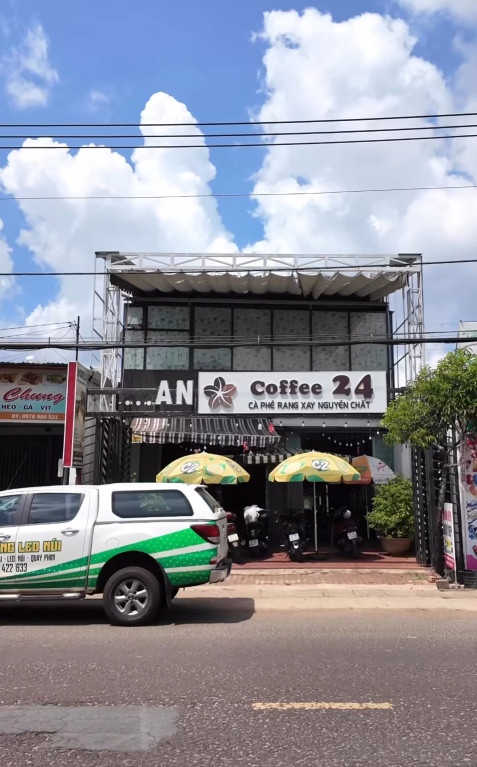 Bán đất 480m2 ( 8x60m ) Đường Trường Sơn, Sẵn nhà 2 Tầng đang kinh doanh cf ổn định