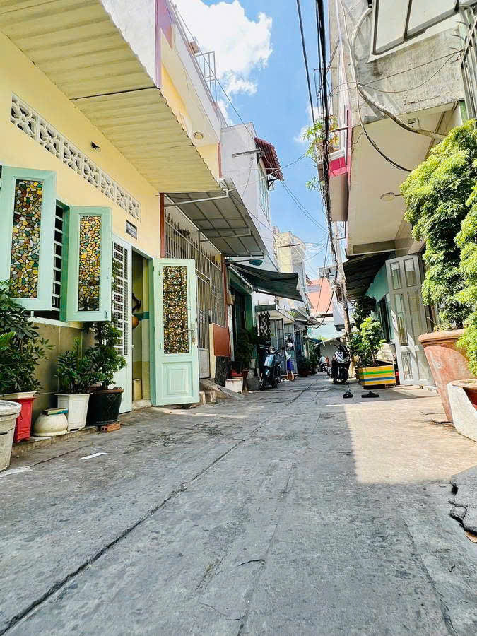 3712 - Bán Nhà Trương Thị Hoa Q12, NHỈNH 4 Tỷ, SHR A4, Hẻm Xe Hơi, Vị Trí Vàng