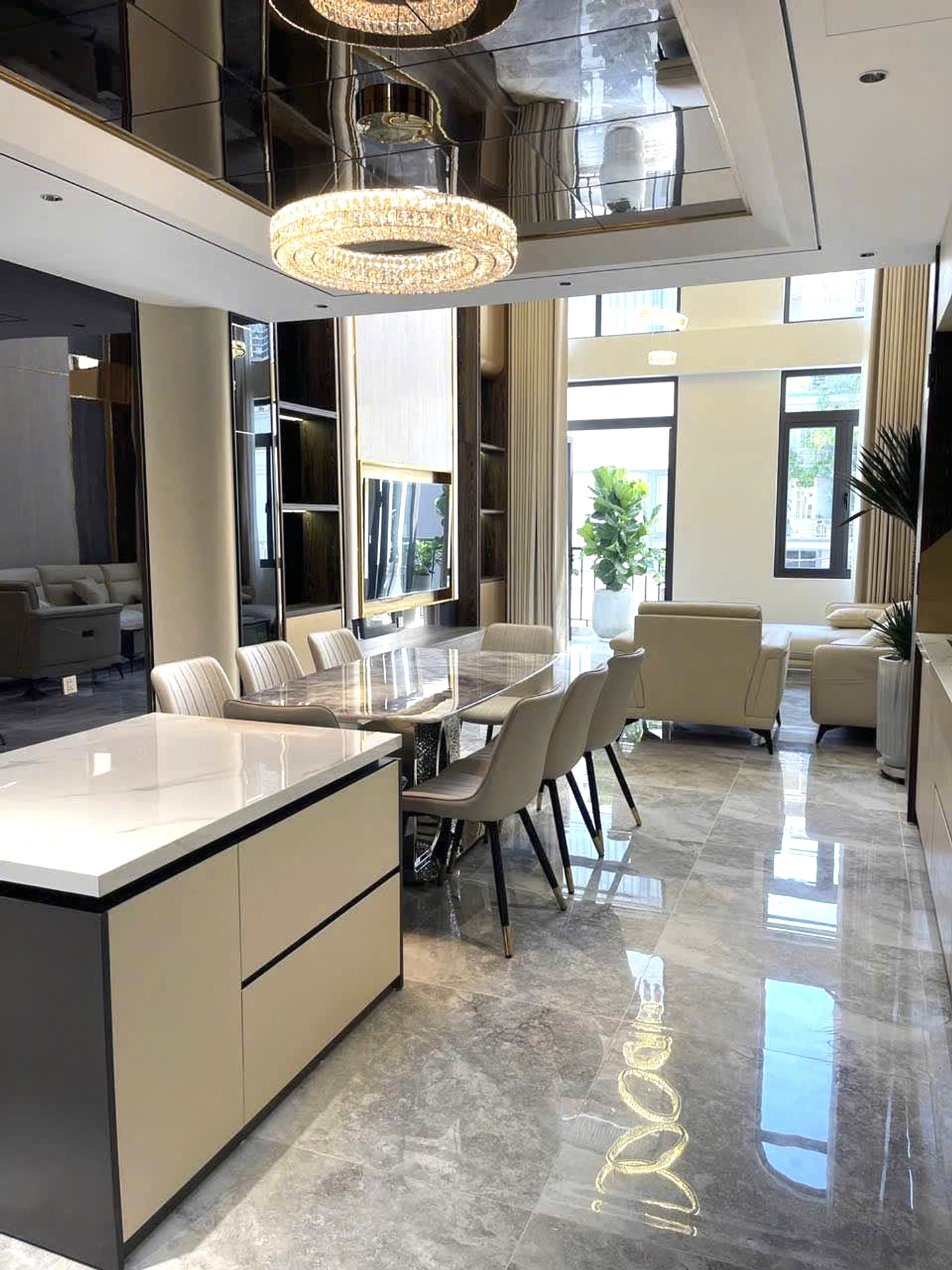 🏘️SIÊU HIẾM LONG BIÊN - DUPLEX 7 TẦNG THANG MÁY - CHỈ VÀO LÀ Ở  CĂN VIP NHẤT PHỐ TƯ ĐÌNH 🚗🚗