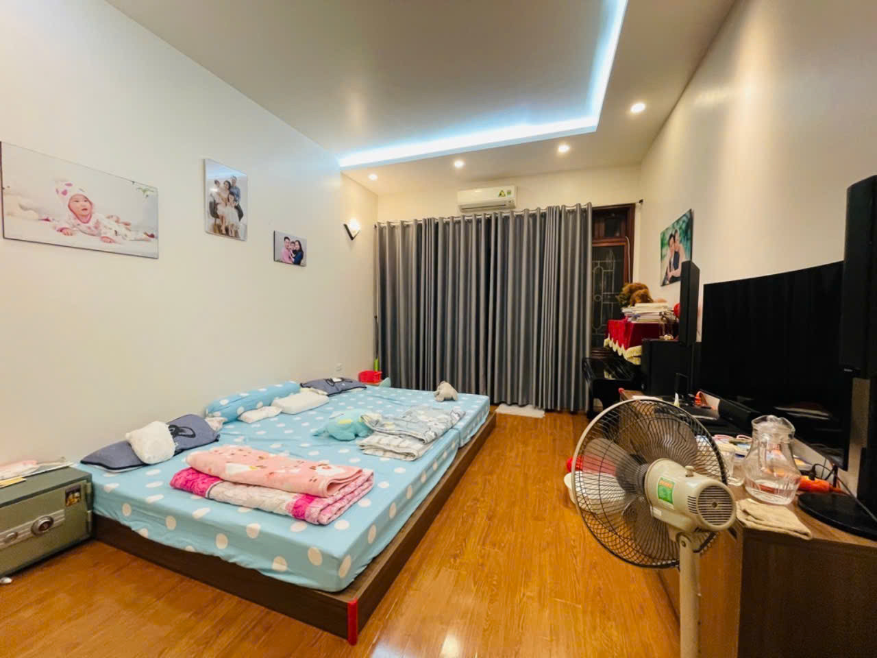 MỞ BÁN LÔ ĐẤT PHÂN LÔ A38 TƯ ĐÌNH LONG BIÊN- GẦN CẦU TRẦN HƯNG ĐẠO
 VIEW TRỰC DIỆN DỰ ÁN TỶ ĐÔ HIMLAM 
DIỆN TÍCH: 84,7M²  MẶT TIỀN: 4,2M.
TẶNG NHÀ 3 TẦNG XÂY KHUNG CỘT CHẮC CHẮN. GIÁ CHỈ: 18,8 TỶ.
