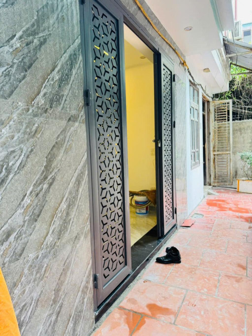Bán nhà phố Vĩnh Hưng - 30m2 5 tầng - giá nhỉnh 5 tỷ - nhiều tiện ích và gần ô tô