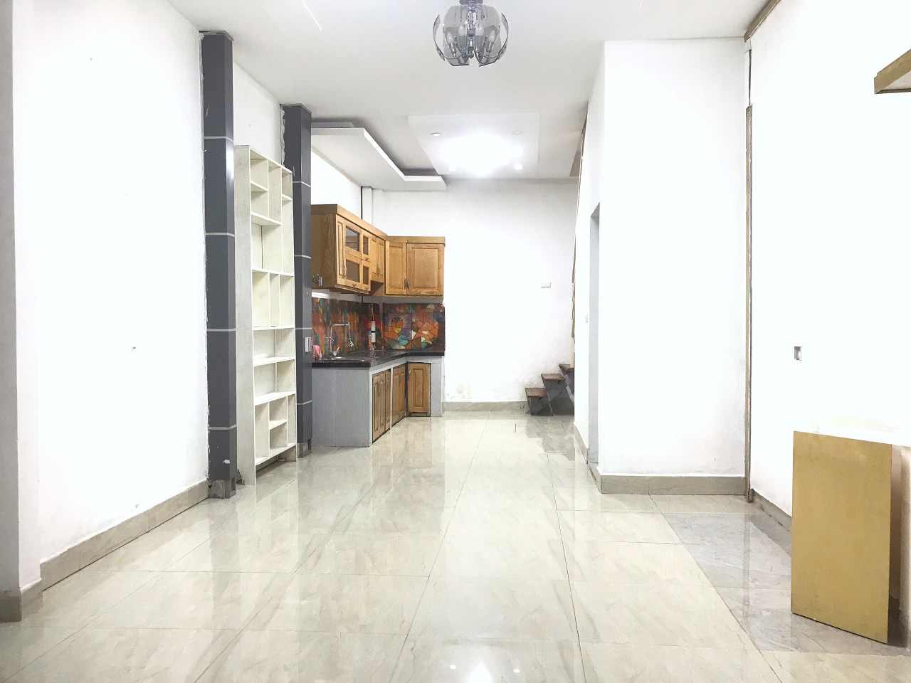 Cho thuê nhà Phố Vĩnh Hưng, OKE đóng 1 cọc 1, 37m2 x 2 tầng, 2 ngủ, 7 triệu (có thương lượng)