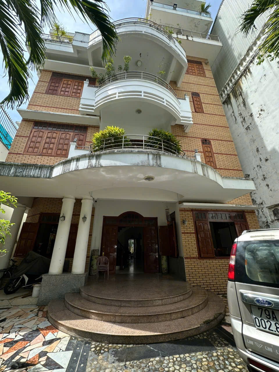 BÁN ĐẤT TẶNG TẶNG BIỆT THỰ 595M2 HẺM Ô TÔ TUỆ TĨNH - 50 TỶ