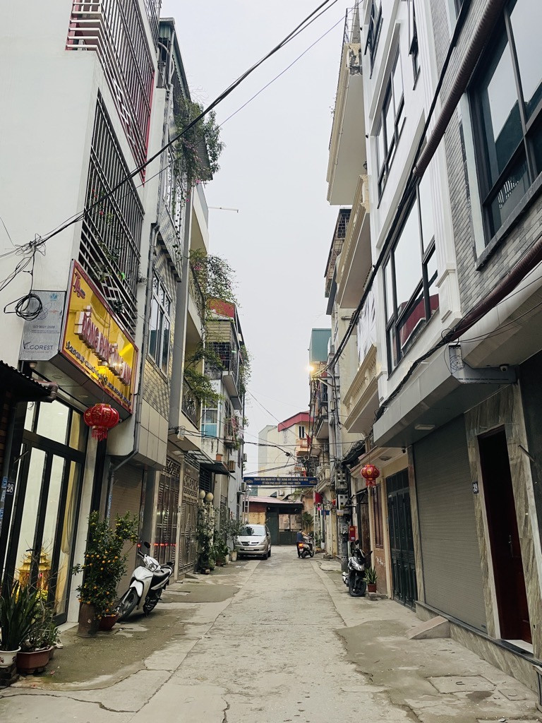 Bán nhà: Tựu Liệt 60m2, tặng nhà cấp 4, 2 bước ra oto tránh, vị trí đỉnh. nhỉnh 6 tỷ