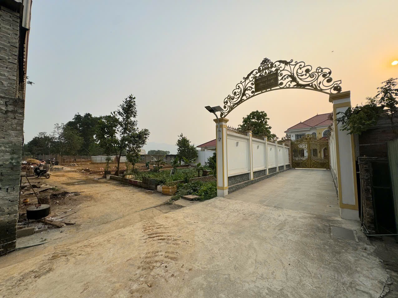 BÁN 60M2 ĐẤT SẴN SỔ TẠI ĐƯỜNG VAI RÉO-PHÚ CÁT-QUỐC OAI