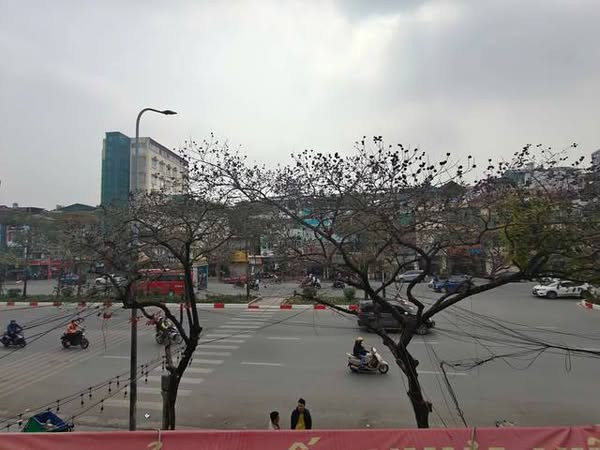 Bán nhà mặt phố văn cao 4 tầng, mặt tiền 3.6m, diện tích 46m2