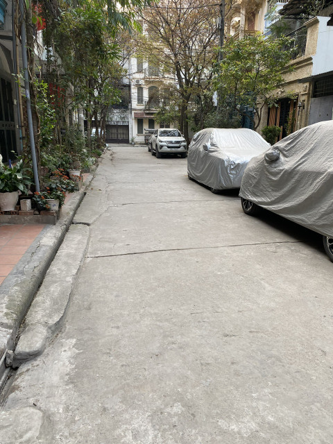 Bán gấp nhà Văn Cao Liễu Giai, gara ô tô, 6 tầng TM, 65m chỉ 16.4 tỷ