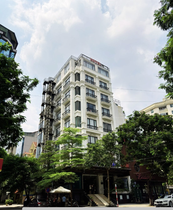 Đỉnh nóc! Bán building mặt phố Văn Cao - Hoàng Hoa Thám - 79m2 - MT 6m - 22,5 tỷ