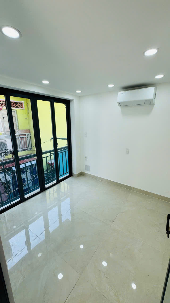 CẦN BÁN NHÀ MỚI XÂY QUẬN 4 KHU VIP BẾN VÂN ĐỒN chỉ 3 tỷ 490tr