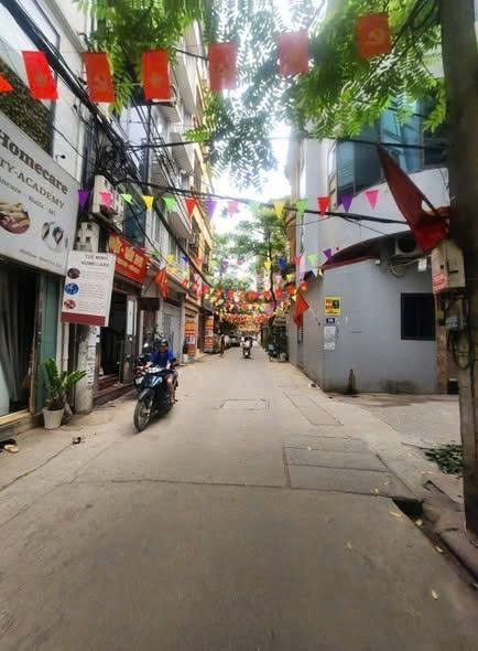 Bán Nhà Văn Hội Đông Ngạc Cạnh Học Viện Tài Chính. OTO Đỗ Cửa. 95m 3 Tầng. 2 Mặt Ngõ. 11 Tỷ