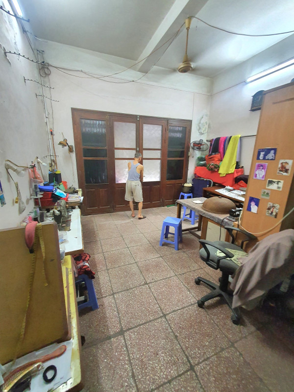 Bán nhà Ngõ Văn Hương (Đống Đa) 59m, 3 tầng, mt 4.6m, giá 15.5 tỷ