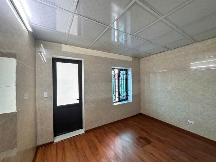 🏡🏡🏡Hàng hiếm nhà 3 tầng mặt đường Vạn Kiếp, thượng Lý view sông cấm cực mát mẻ giá chỉ 4,2tỷ