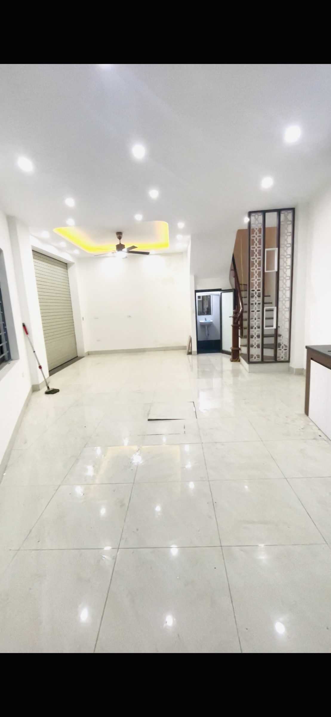 bán nhà mới nguyên căn oto đỗ cửa