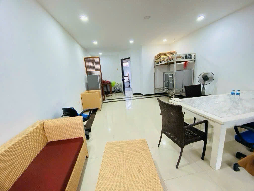 Bán nhà liền kề Văn Phú 102m 5 Tầng mặt tiền 5m giá chỉ 21Tỷ