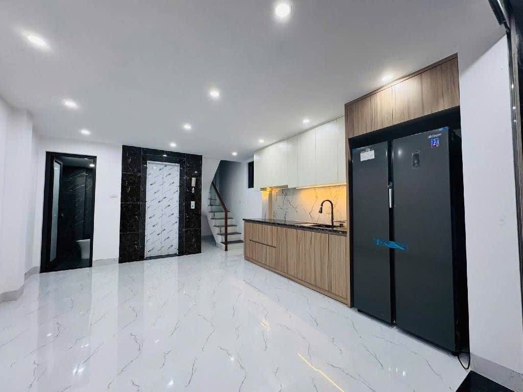 💥NHỈNH 10 TỶ - DT 37 M - NHÀ MỚI TINH - VỊ TRÍ ĐẸP VẠN PHÚC KIM MÃ 2 MẶT THOÁNG - MẶT NGÕ THÔNG - 30 MÉT RA PHỐ - THIẾT KẾ 6 TẦNG THANG MÁY - CÁC PHÒNG FULL NỘI THẤT 

- Sổ đỏ đẹp chính chủ , sẵn giao dịch
- Anh Chị quan tâm LH :#Điệp_bđs_hà_nội ☎️ 094