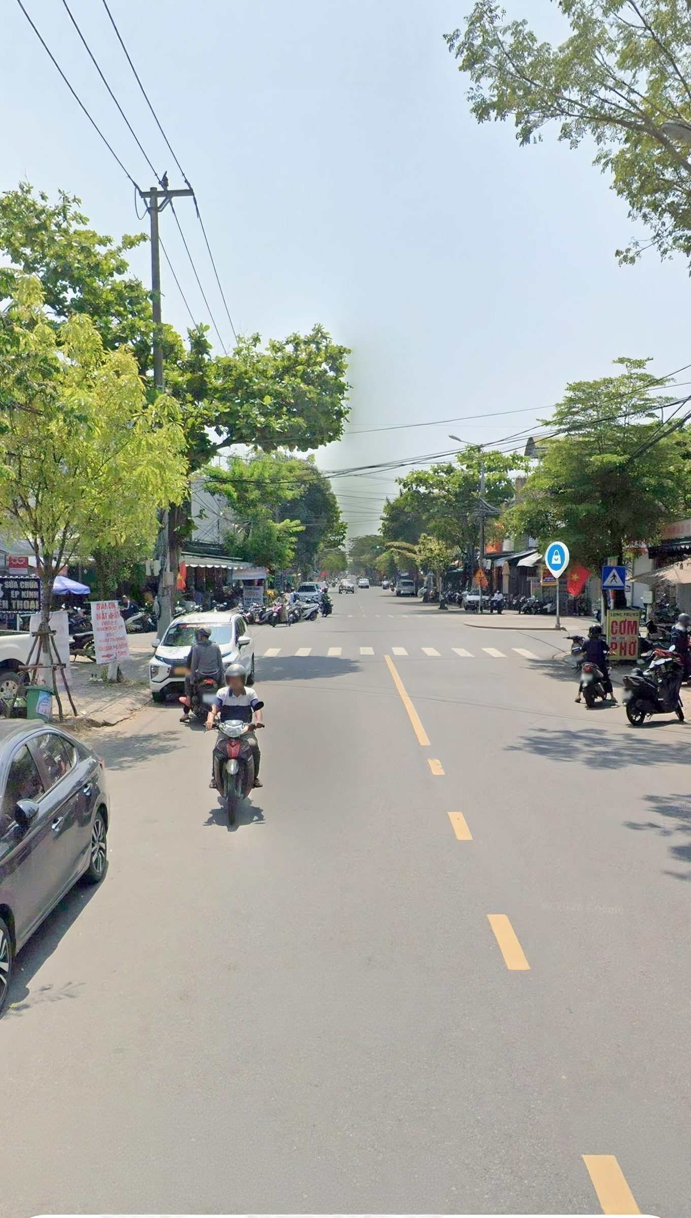 Hiếm. Sát đường Mẹ Thứ, Mặt tiền đường Văn Tiến Dũng, Hòa Xuân, Đà Nẵng. Khu vực buôn bán, kinh doanh sầm uất nhất hiện nay.