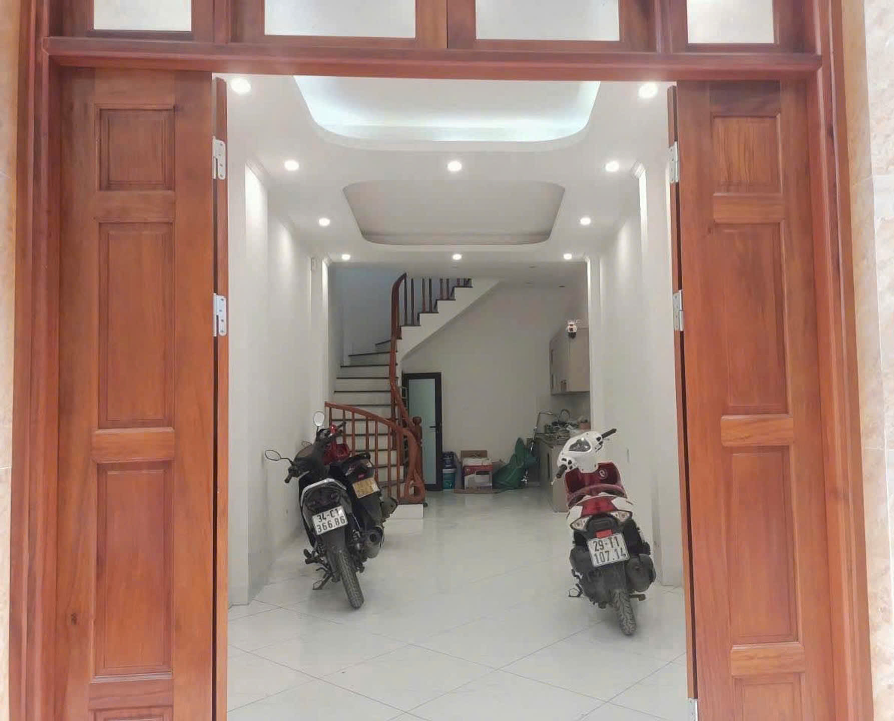 Nhà Đẹp Văn Trì 32m như mới - 5 Tầng ô tô - Quy Hoạch Ổn Định - 6ty9 - Phù hợp Gia đình