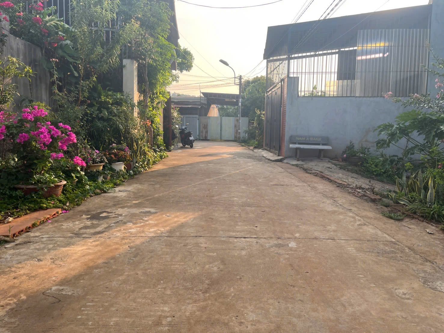Bán đất 100m² có sẵn 40m² thổ cư ngang 5m giá 1.75 tỷ hẻm 200 Đường Vạn Xuân Phường Buôn Ma Thuột