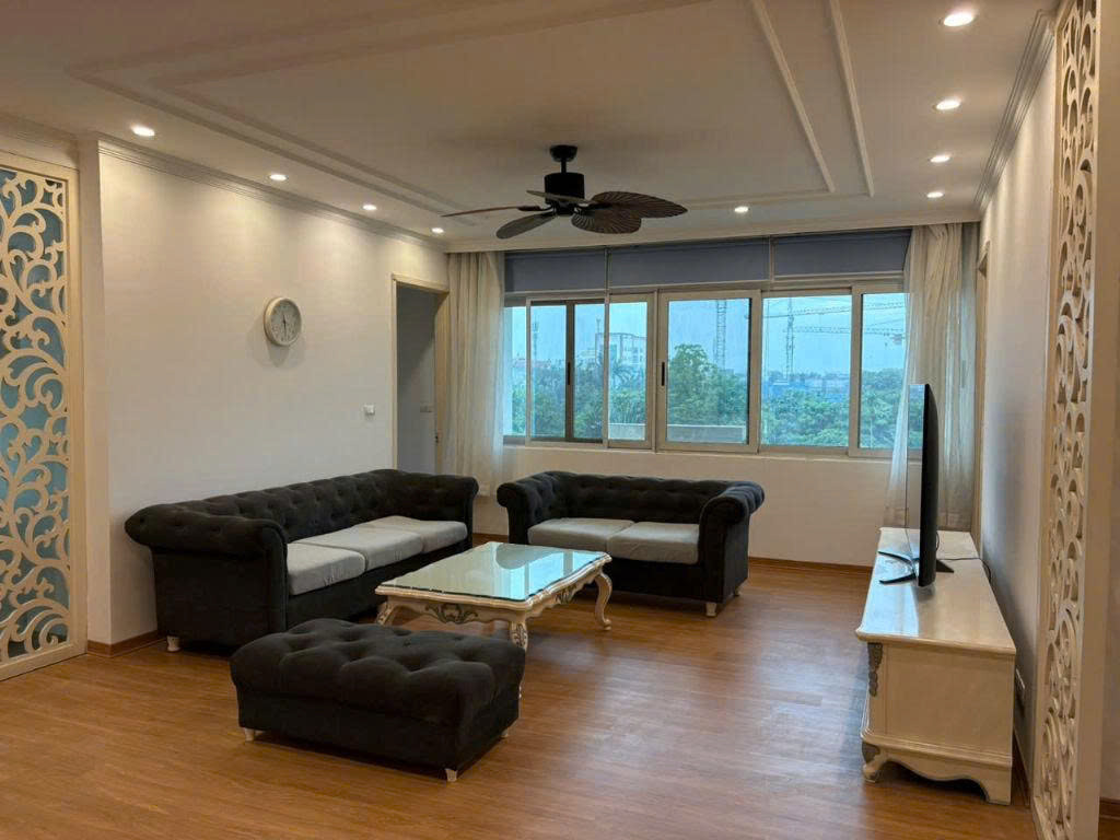 Căn hộ SANG SỊN Ciputra CĂN GÓC 142m2 chỉ 22tr , full nội thất tại Hà Nội