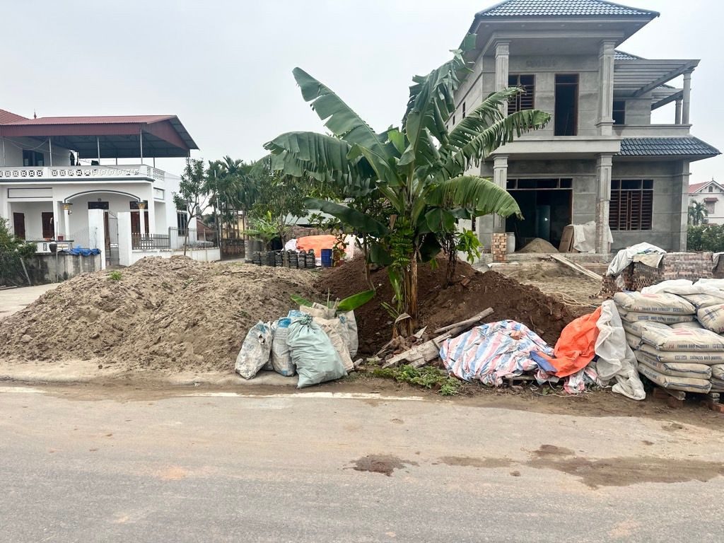ĐẤT PHÂN LÔ- HÌNH THỬA A4- TRƯỚC MẶT TÁI ĐỊNH CƯ- ĐƯỜNG Ô TÔ TRÁNH