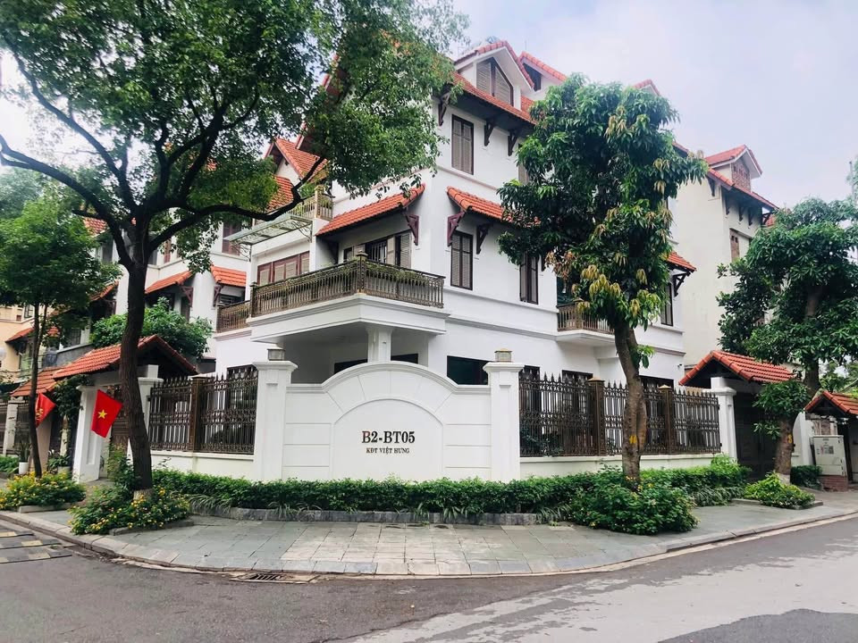 BT KĐT VIỆT HƯNG  - KHU DÂN TRÍ CAO - AN NINH CỰC TỐT - THANG MÁY - VỈA HÈ - Ô TÔ TRÁNH