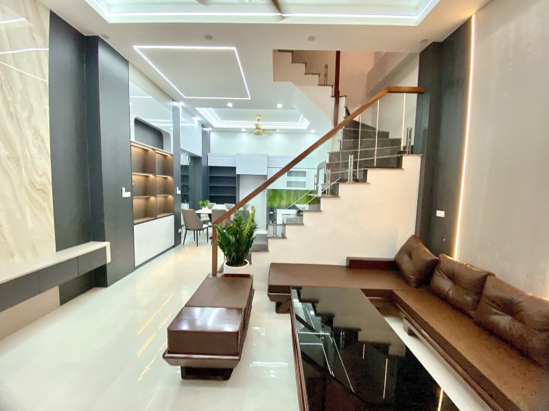 Bán nhà Vĩnh Phúc (BĐ) 45m, 5 tầng, mt 5m, giá 10.6 tỷ
