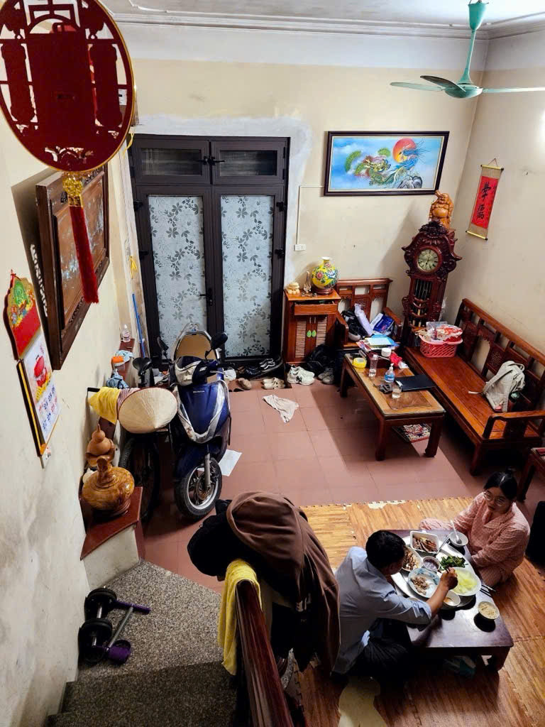 BÁN NHÀ VĨNH PHÚC - BA ĐÌNH - DÂN XÂY, NGÕ THÔNG, GẦN PHỐ - DT 35M2 - 6.8 TỶ