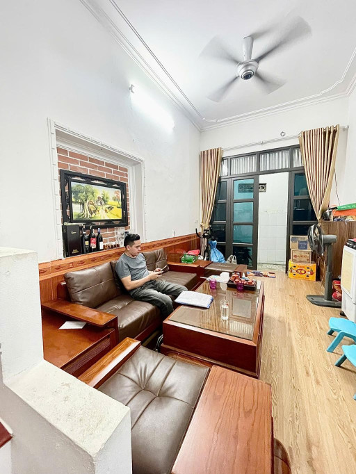 Bán nhà Dương Văn Bé - 3T x 36m2 - Gần Phố, nhà dân xây