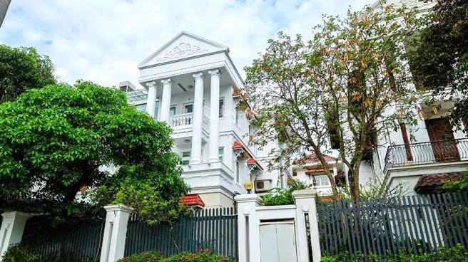 BÁN BIỆT THỰ CIPUTRA KHU C - 198M² - MT 9M - MẶT ĐƯỜNG ĐÔI - VIEW TRƯỜNG HỌC - GIÁ 85 TỶ