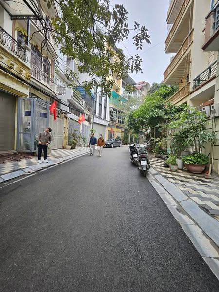 Bán nhà phố Võ Chí Công, Quận Tây Hồ, phân lô 6 tầng, thang máy