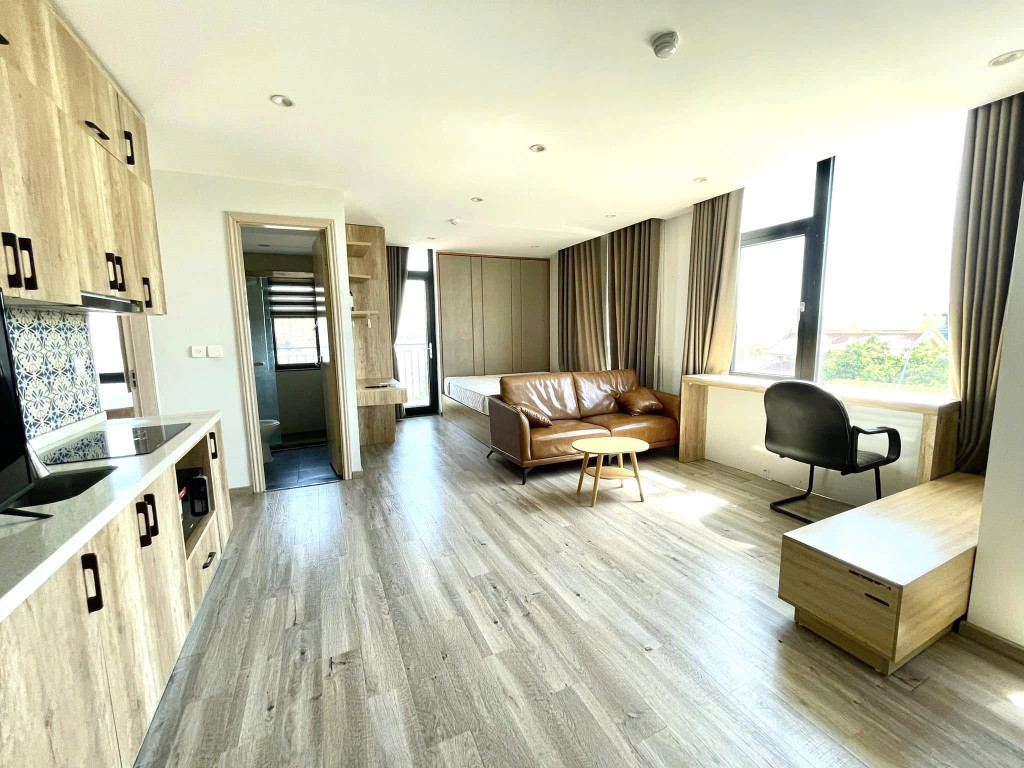 BÁN TÒA CHDV PHỐ VÕ CHÍ CÔNG - 216M² x 9T THANG MÁY - CÓ HẦM - DÒNG TIỀN 5 TỶ/NĂM - 82 TỶ