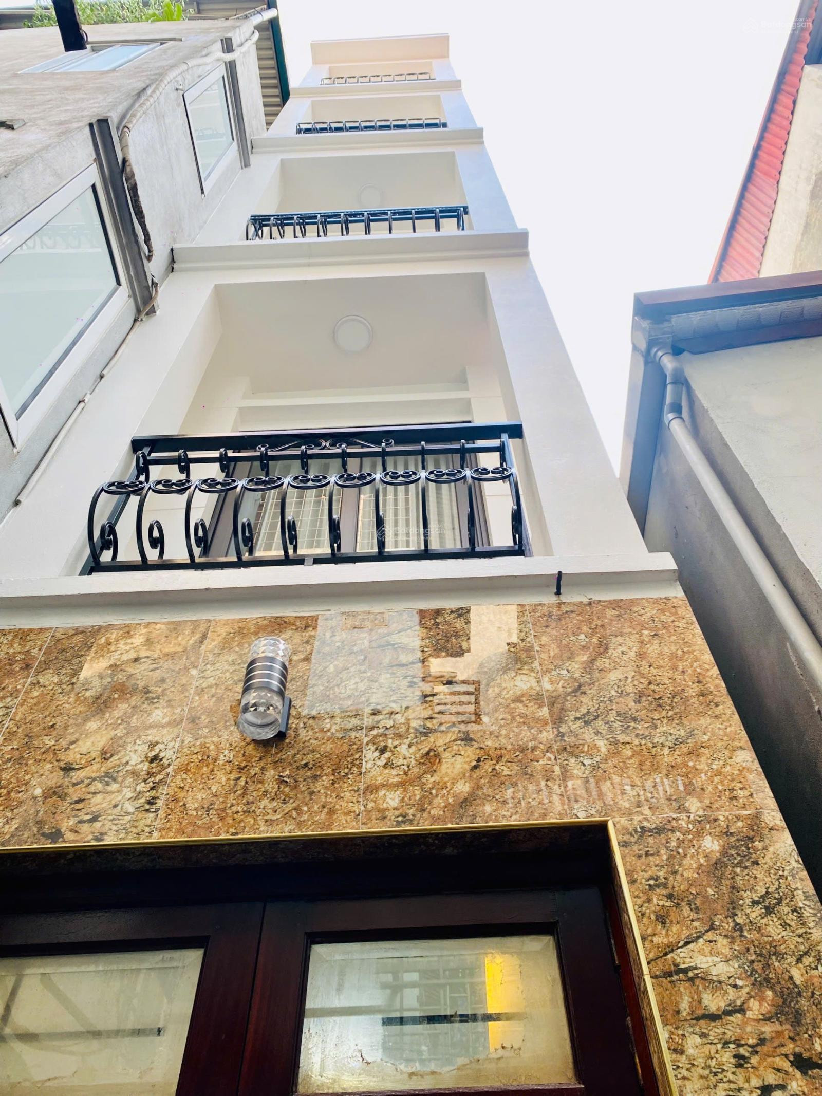 Cho thuê CCMN mới, full đồ, giờ tự do, không chung chủ tại Võ Chí Công, 3,5tr. LH 0385244581