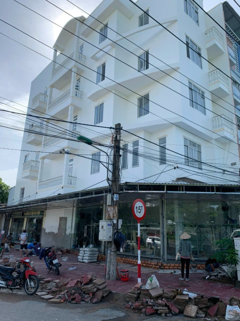 cho thuê nhà góc mặt tiền đường võ nguyên giáp lê văn tưởng ngang 10m